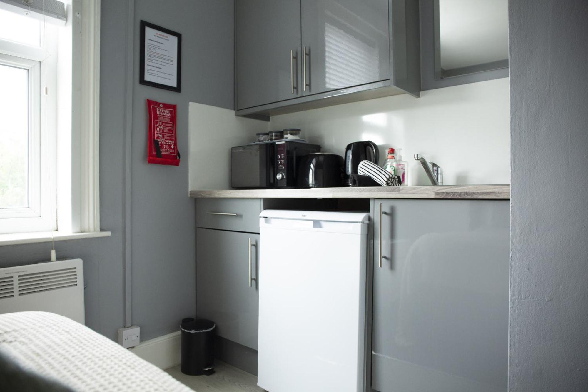 34 Evesham Road - Double Rooms Shottery Room photo
