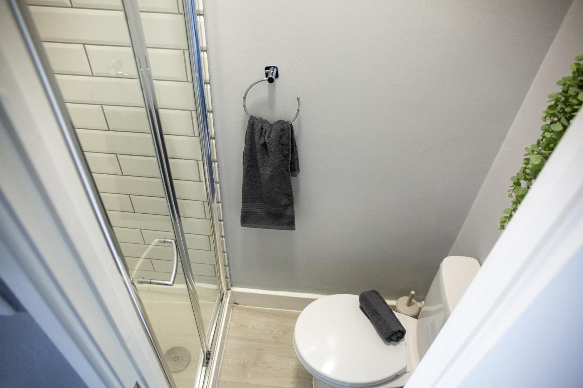 34 Evesham Road - Double Rooms Shottery Room photo